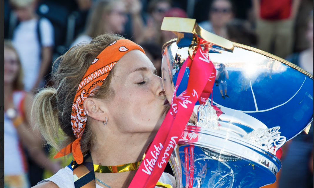 Het gekke gevoel van Carlien Dirkse van den Heuvel