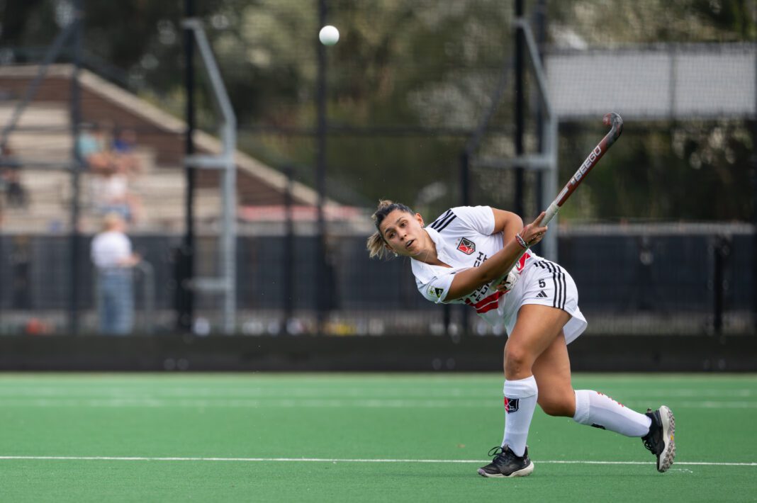 KNHB voert spelregelwijzigingen door omtrent de hoge bal en beschermende kleding