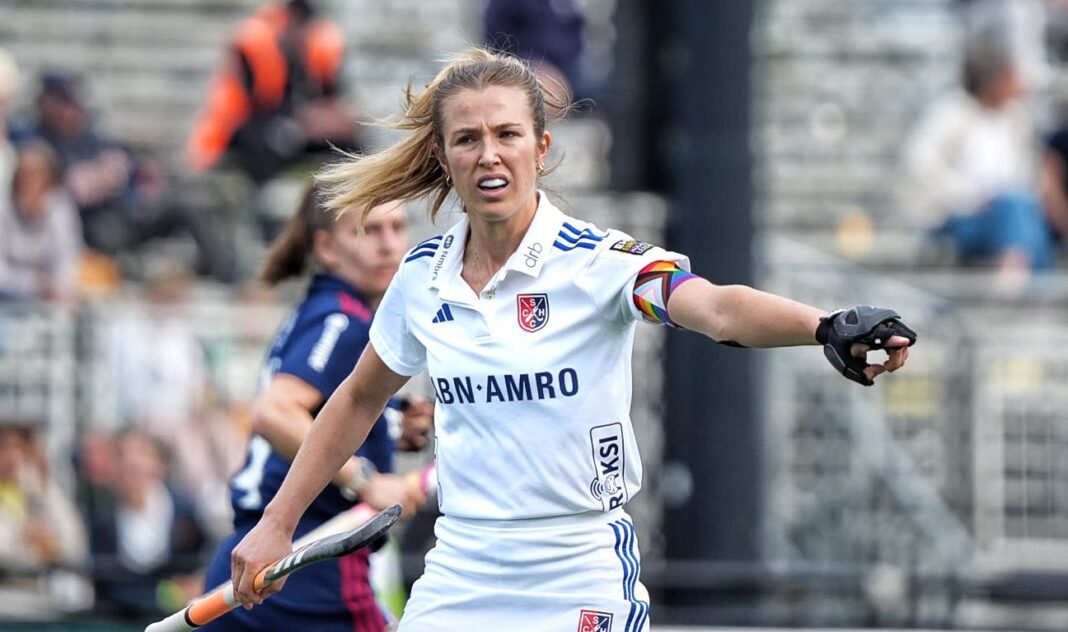 Euro Hockey League | Xan de Waard baalt nog altijd flink van nederlaag tegen Den Bosch: “Twee onterecht afgekeurde goals, wij waren de dominante ploeg”