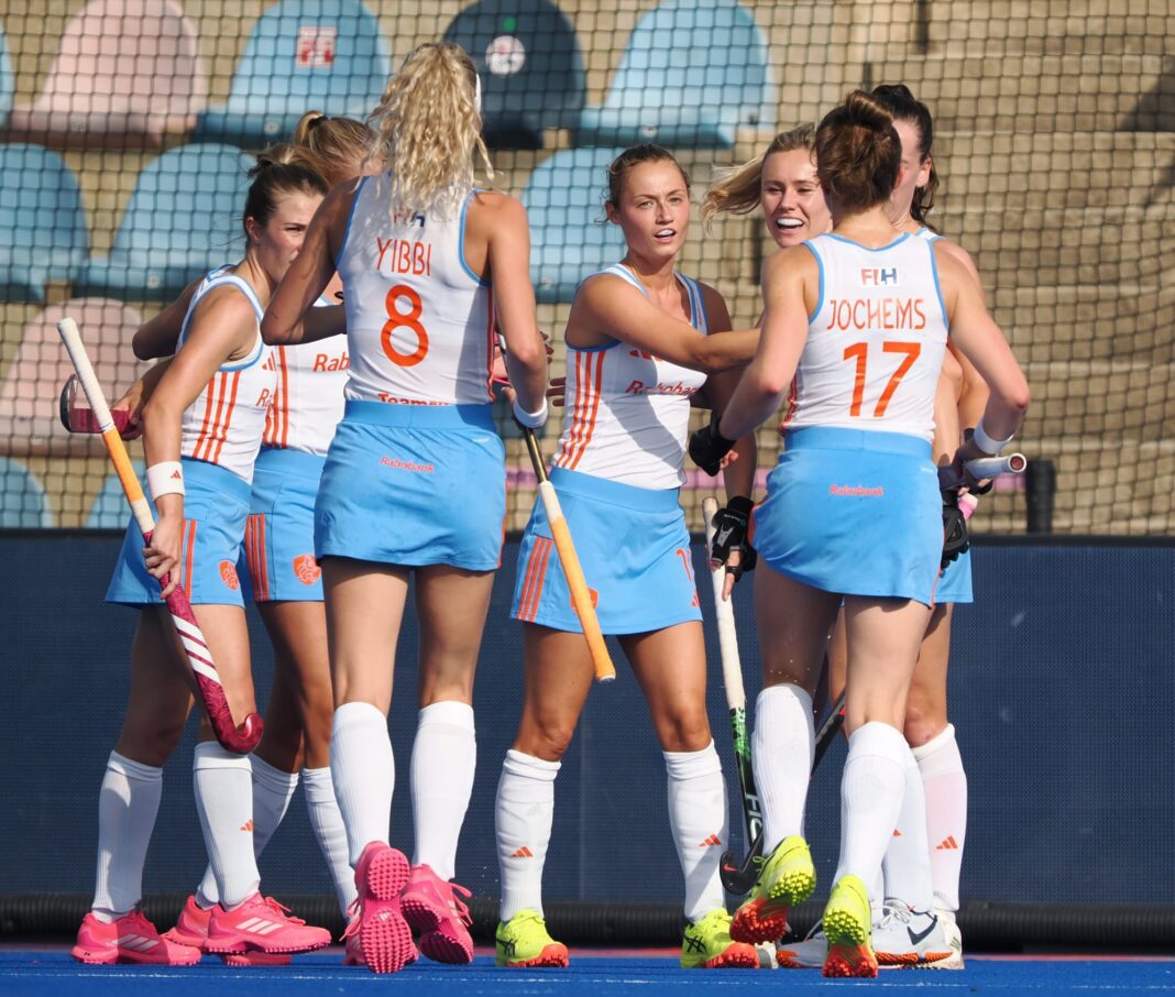 Bekijk de samenvatting: Oranje heeft geen kind aan Frankrijk