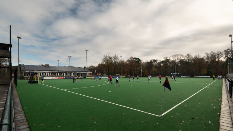 Overzicht hockeyweekend 4 en 5 oktober 📅: grote wedstrijd bij zowel de heren als de dames