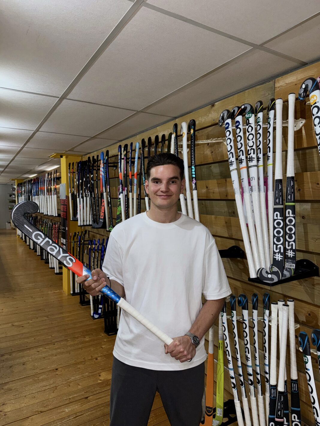 Van snuffelstage naar eigenaar HockeyShopHeiloo Van snuffelstage naar eigenaar HockeyShopHeiloo