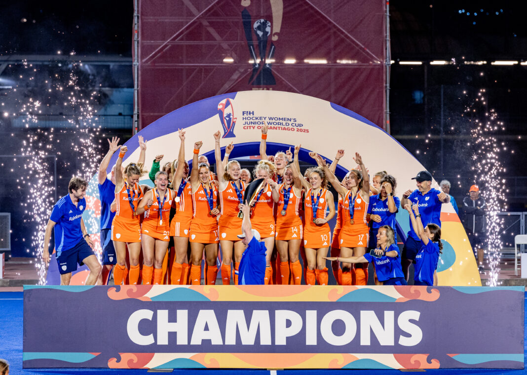 Oranje junioren dames schrijven geschiedenis Oranje junioren dames schrijven geschiedenis