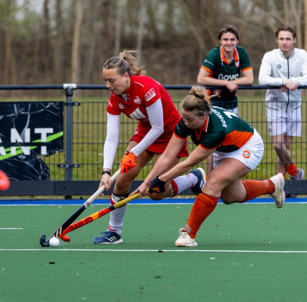 Poule B kent geen rust: bovenin gelijk, onderin chaos Poule B kent geen rust: bovenin gelijk, onderin chaos