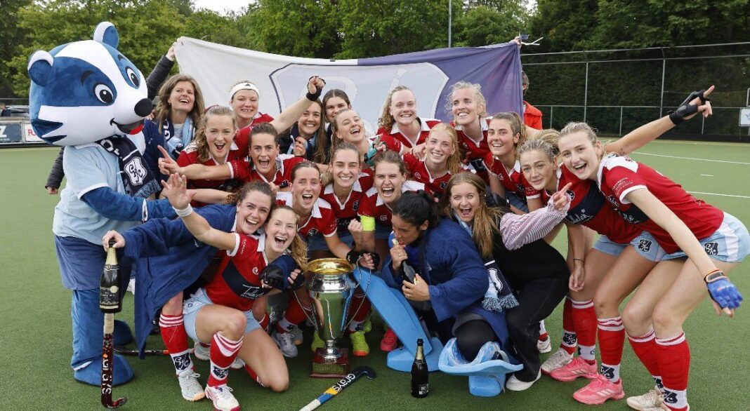 Gooische dames 1 promoveert naar de promotieklasse Gooische dames 1 promoveert naar de promotieklasse