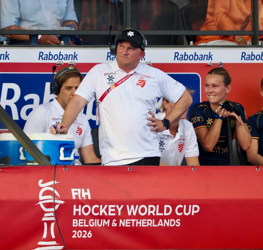 Belgische woede na afgekeurde 1-1 tegen Oranje: ‘Misschien is er een nieuwe regel?’ Belgische woede na afgekeurde 1-1 tegen Oranje: ‘Misschien is er een nieuwe regel?’