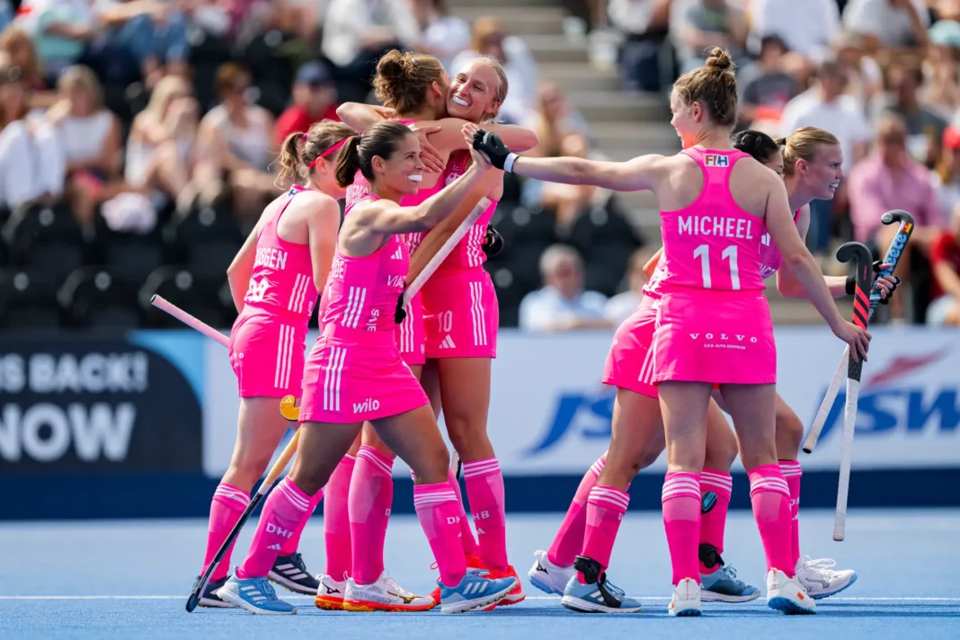 Duitse vrouwen (die Danas) boeken 3-0 zege op Schotland Duitse vrouwen (die Danas) boeken 3-0 zege op Schotland