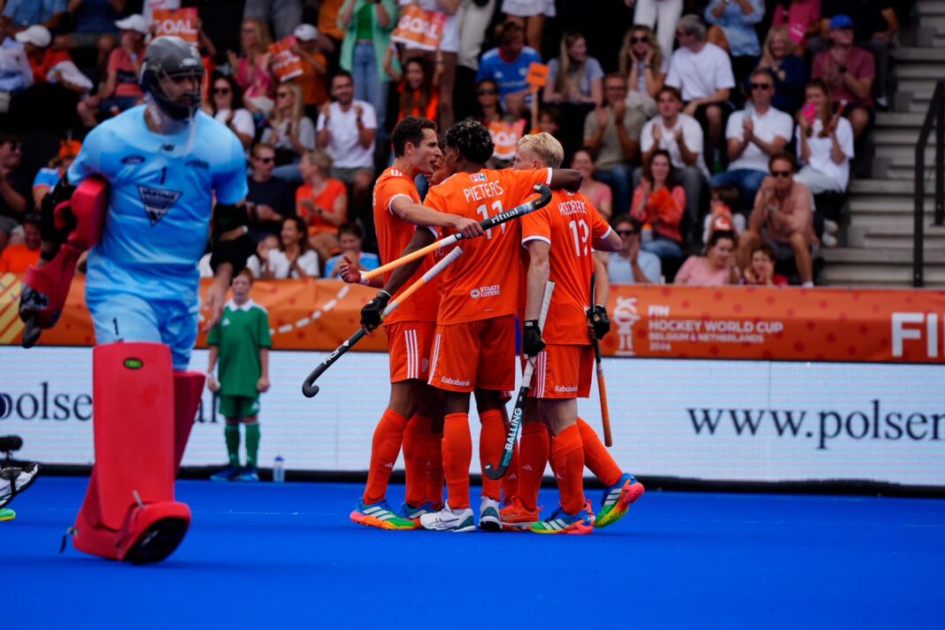 Oranje-mannen draaien 0-1 achterstand om en starten WK met 5-1-zege op Nieuw-Zeeland Oranje-mannen draaien 0-1 achterstand om en starten WK met 5-1-zege op Nieuw-Zeeland