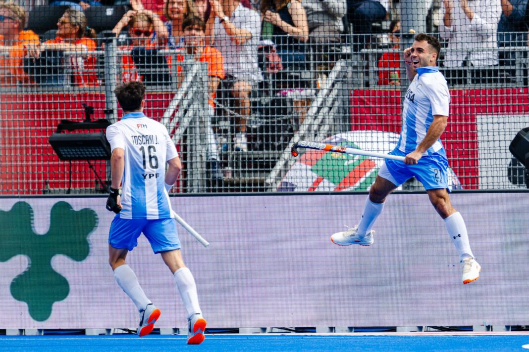 Oranje-heren sluiten WK af met vierde plek: 1-2 verlies tegen Argentijnen Oranje-heren sluiten WK af met vierde plek: 1-2 verlies tegen Argentijnen