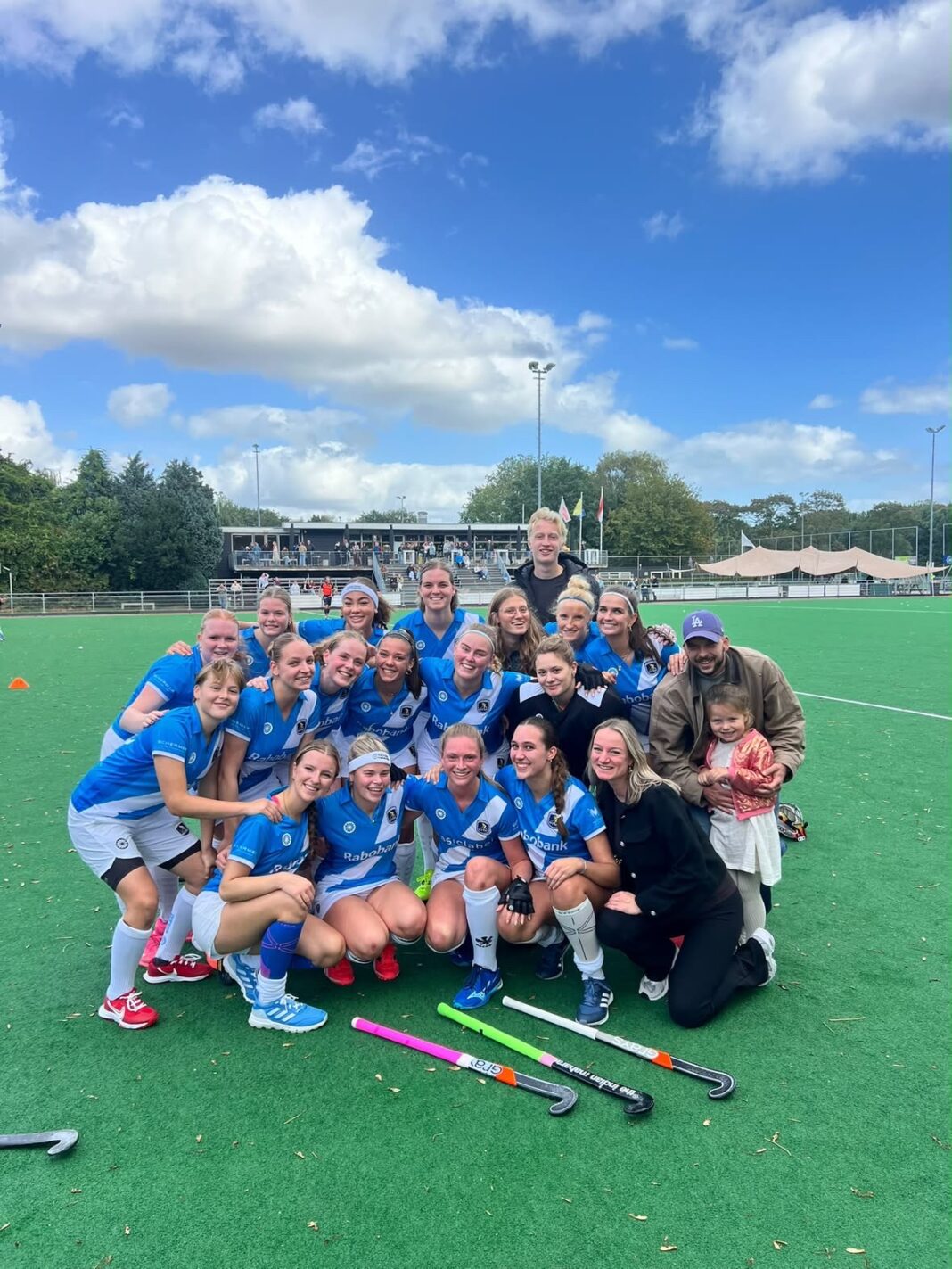 WFHC maakt comeback compleet met ruime zege WFHC maakt comeback compleet met ruime zege