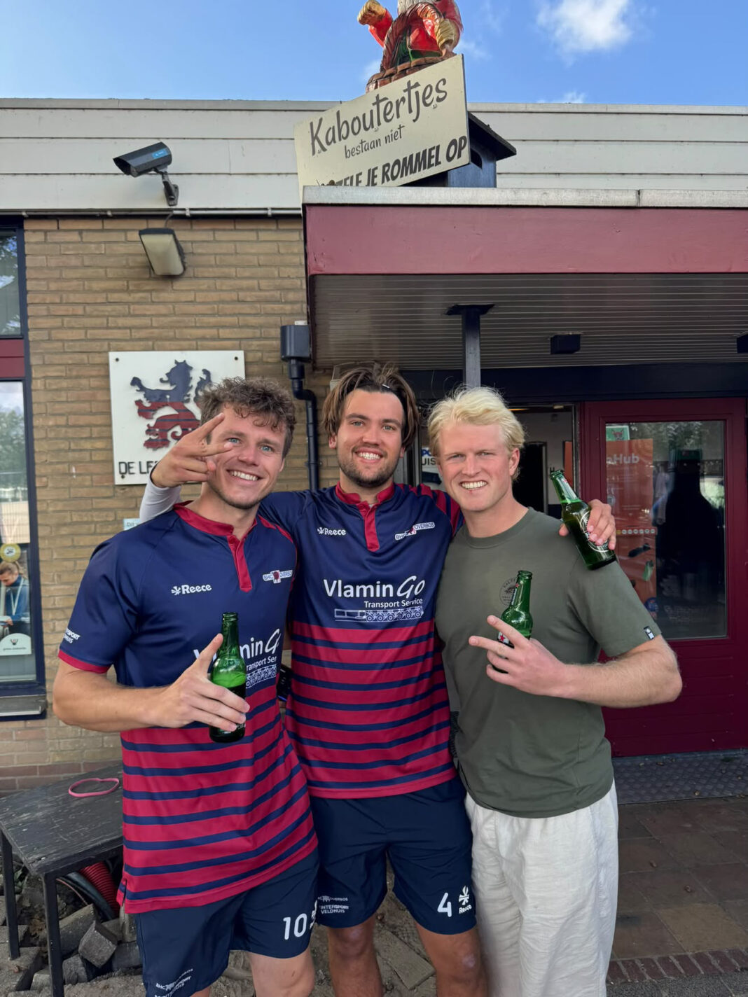 Overbos wint overtuigend met 5-0 van Mijdrecht Overbos wint overtuigend met 5-0 van Mijdrecht