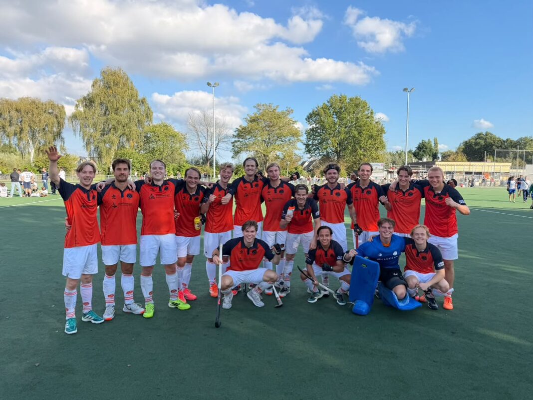 Spandersbosch Heren 1 wint met 1-4 van VVV HC H1 Spaarndebos heren 1